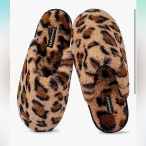 Snuggleaves Leopard Print Slippers